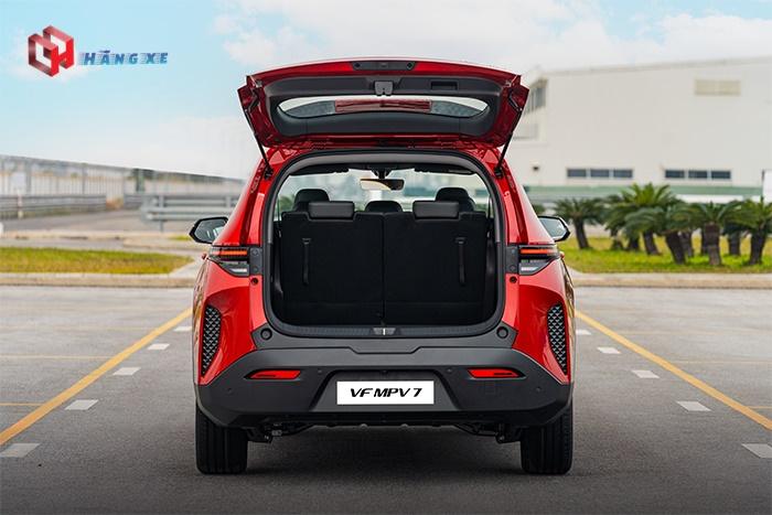 cop xe vinfast vf mpv 7 23